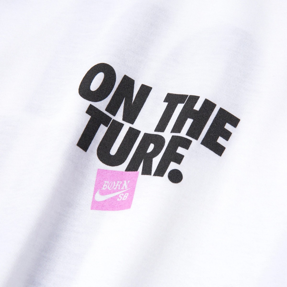 BORN X RAISED + NIKE SB ON THE TURF SZ XL WHITE 3M RARE T-SHIRT LA