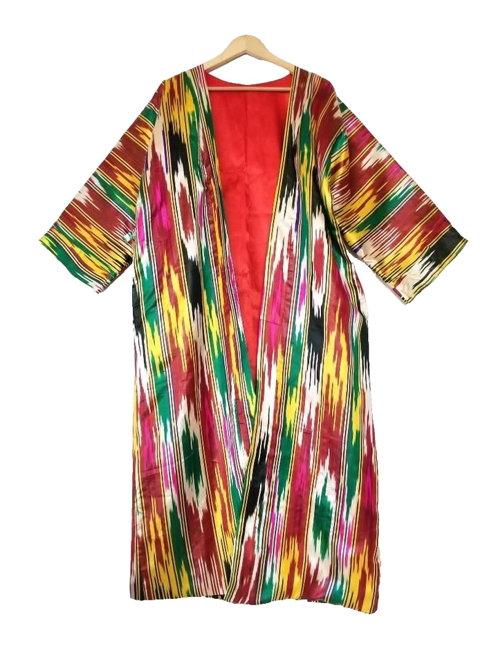 TRADITIONAL CENTRAL ASIAN UZBEK IKAT DESIGN KHAN ATLAS CHAPPAN (ROBE) - M/L - Image 2 of 4