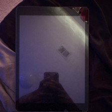 Apple iPad Tablet A2602 Gray Lightning Connectivity