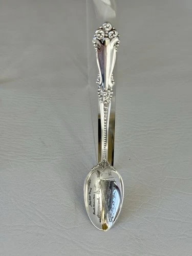 Sterling Silver HARBOR VIEW MI Reed & Barton La Marquise Souvenir Spoon  Antique