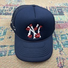 La Ropa NY Yankees New York is Kissing Me Tru...