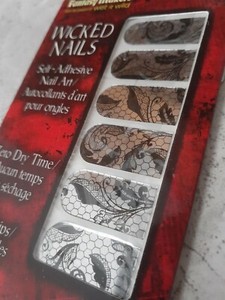 Self-adhesive Nail Art "Tangled In My Web" Wicked Nails Stickers wet n wild
