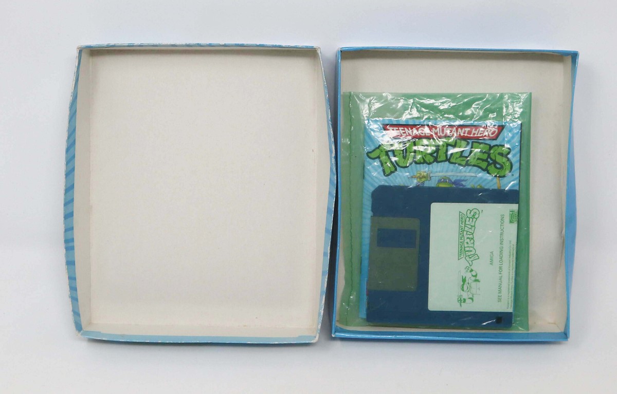 VINTAGE 1990 COMMODORE AMIGA CBM TEENAGE MUTANT HERO TURTLES TMHT