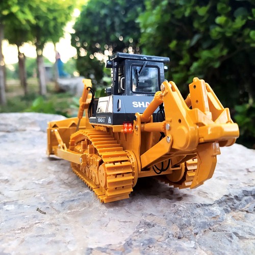 1/43 Shantui SD42-3 Bulldozer Diecast Model - Picture 8 of 9