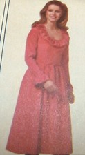 LOVELY VTG 1970s DRESS Sewing Pattern 8-10-12 UNCUT
