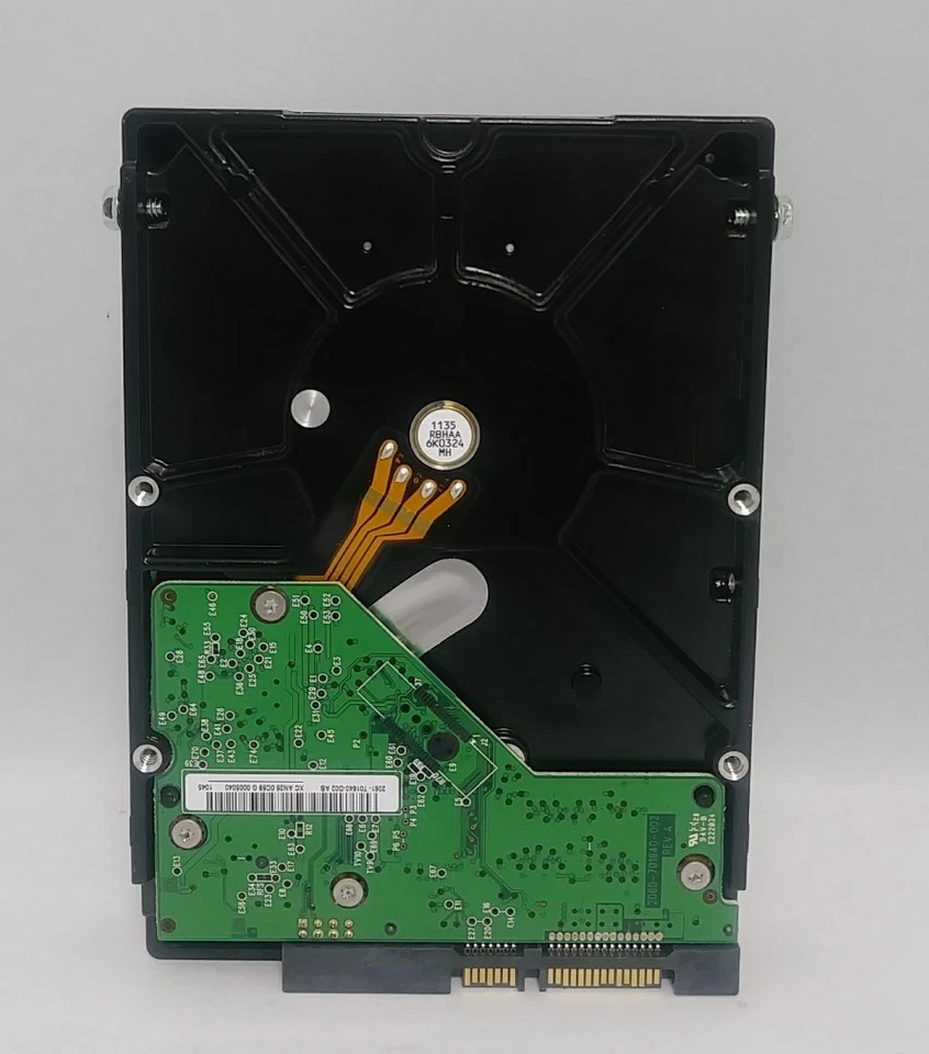 Western Digital WD Blue 500GB Internal 7200RPM 3.5" (WD5000AAKS) HDD - SATA - Image 2 of 4
