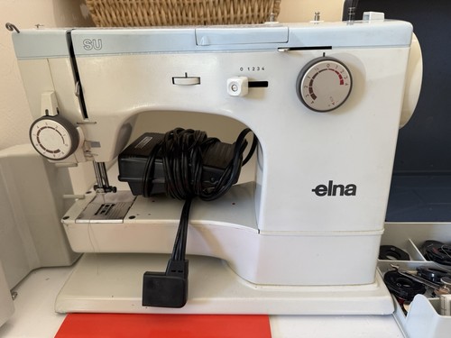Elna Supermatic Electric Sewing Machine w/ foot-petal/power-cord TESTED & WORKS! - Picture 5 of 12