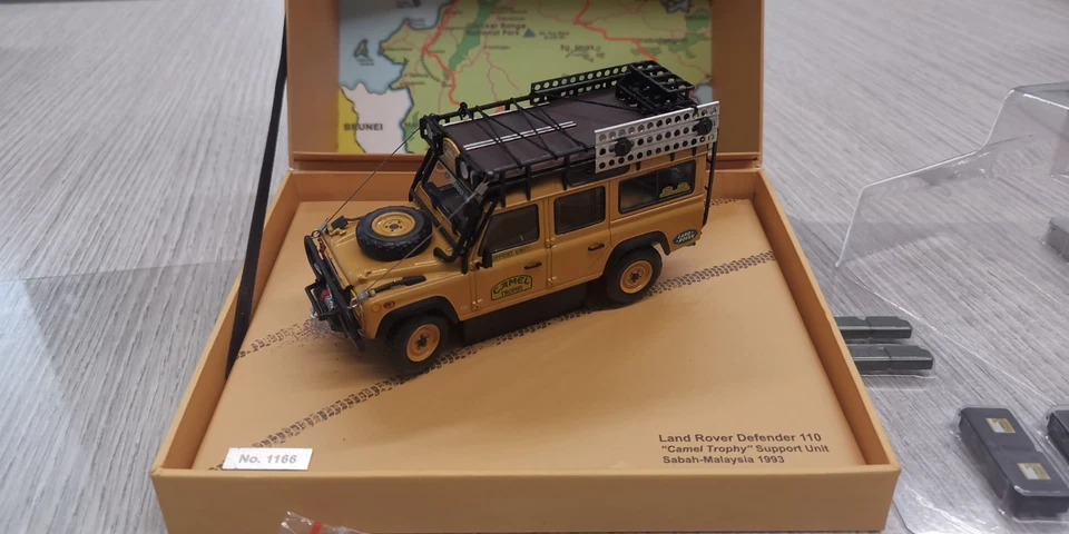 1:43 LAND ROVER DEFENDER 110 CAMEL TROPHY support unit Sabah-Malysia 1993 - Immagine 3 di 4