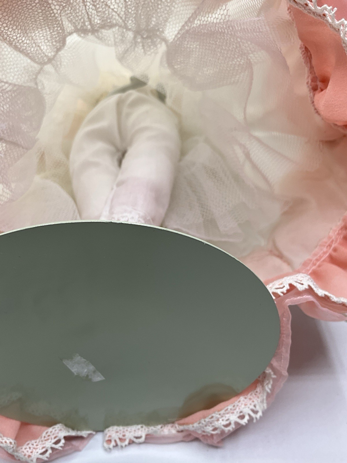 1985 Vintage Bertha Rogers Porcelain Doll SCARLET O’HARA W/ Stand & Accessories