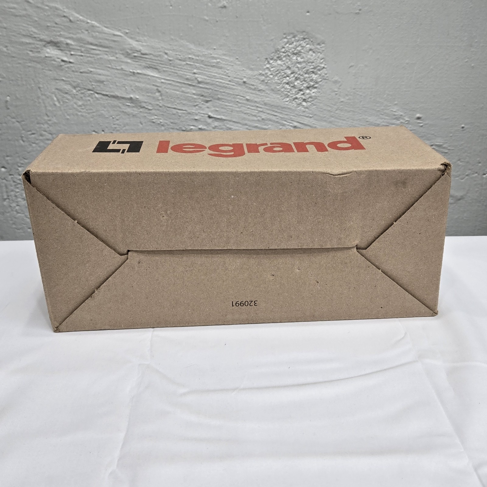 10 Legrand Pass & Seymour L15-20P Turnlock Plug 20A 3PH 250V 3P 4W NEMA HUB2421