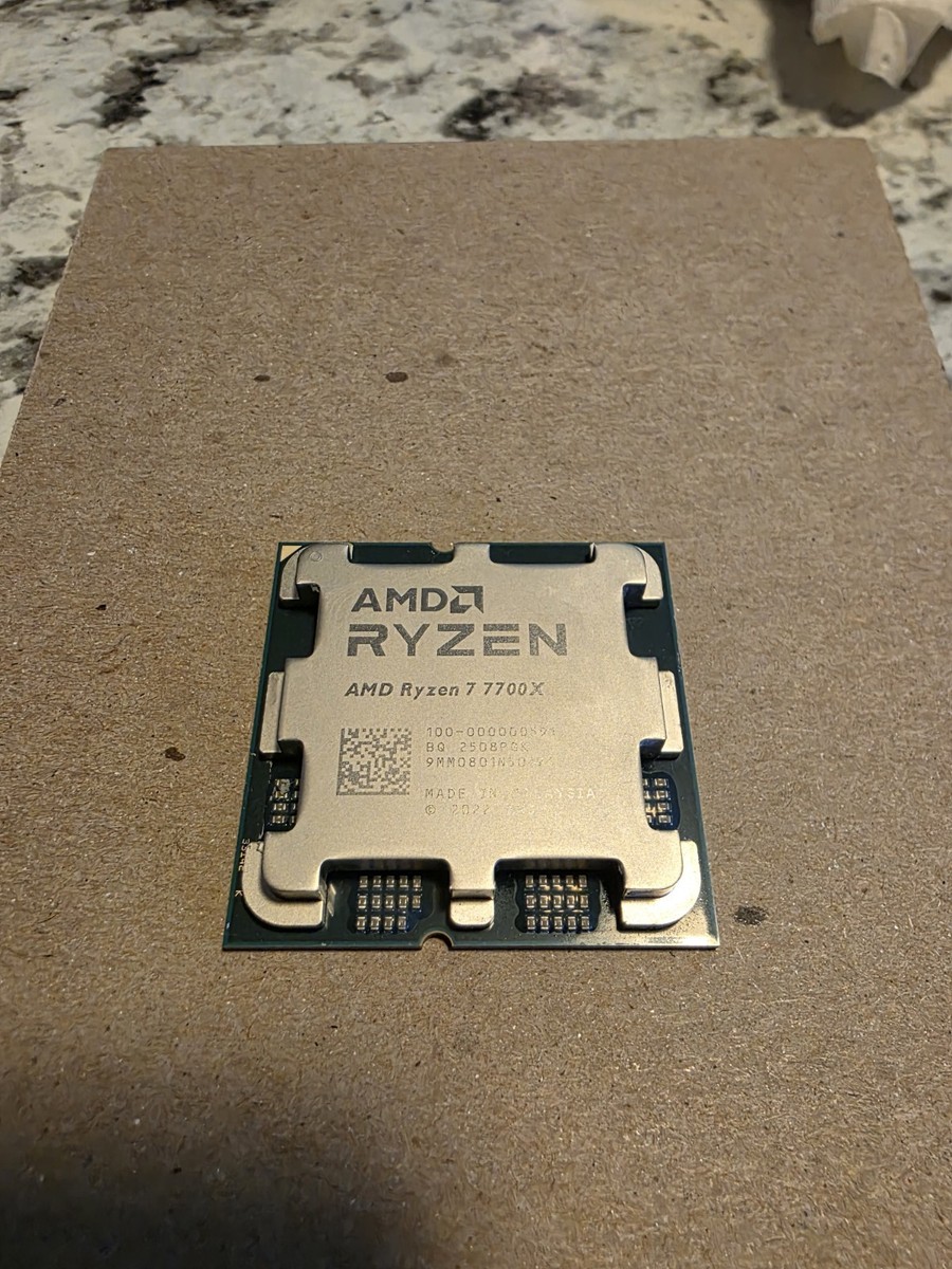 AMD Ryzen 7 7700X - 8-Core 4.5GHz Socket AM5 105W Desktop