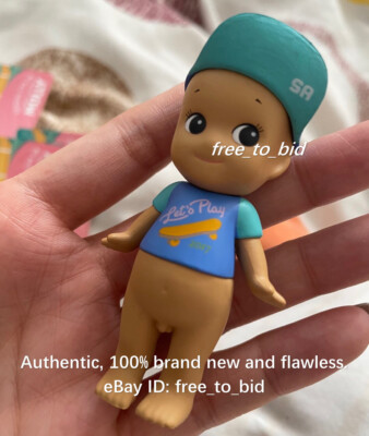 Sonny Angel Summer Vacation Series 2017 Skateboarding Mini Figure