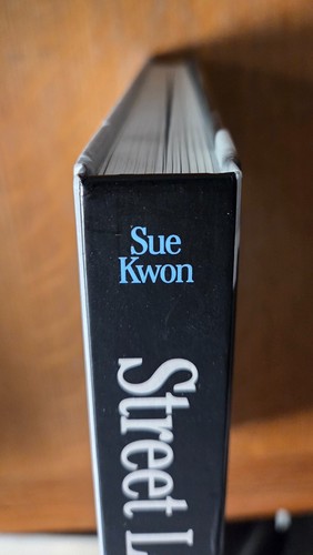 SIGNED by Sue Kwon STREET LEVEL : New York Photographs 1987-2007 Hilton Als Hbk - Picture 5 of 13