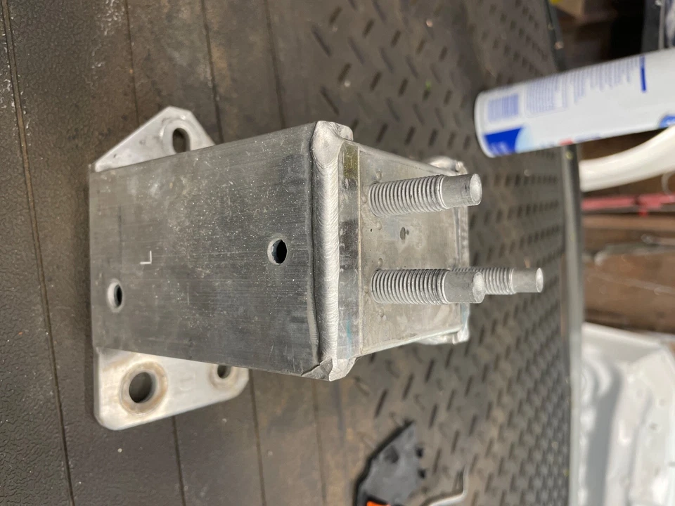 Soporte de cubierta de parachoques delantero izquierdo del lado del conductor para Toyota Tacoma 05-22 Foto 2 de 4