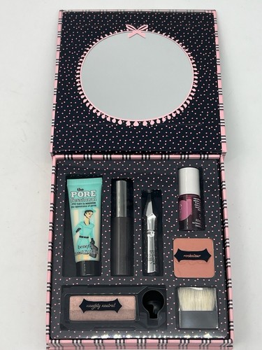 Benefit Beauty School Knockout Full Face Makeup Kit BRAND NEW IN BOX - Picture 3 of 7