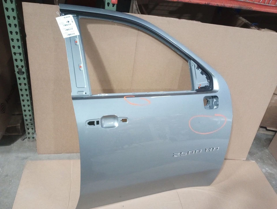 Puerta delantera derecha pasajero GMC Sierra 2500 2024 2963467 Foto 4 de 4
