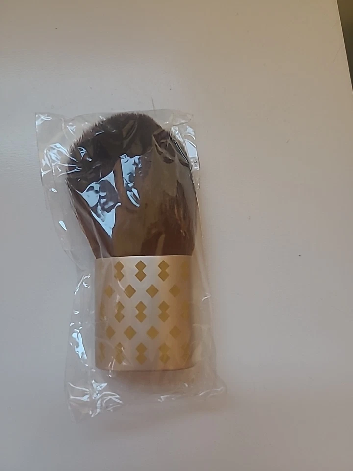 Eco Tools Mini Makeup Brush - Image 2 of 2