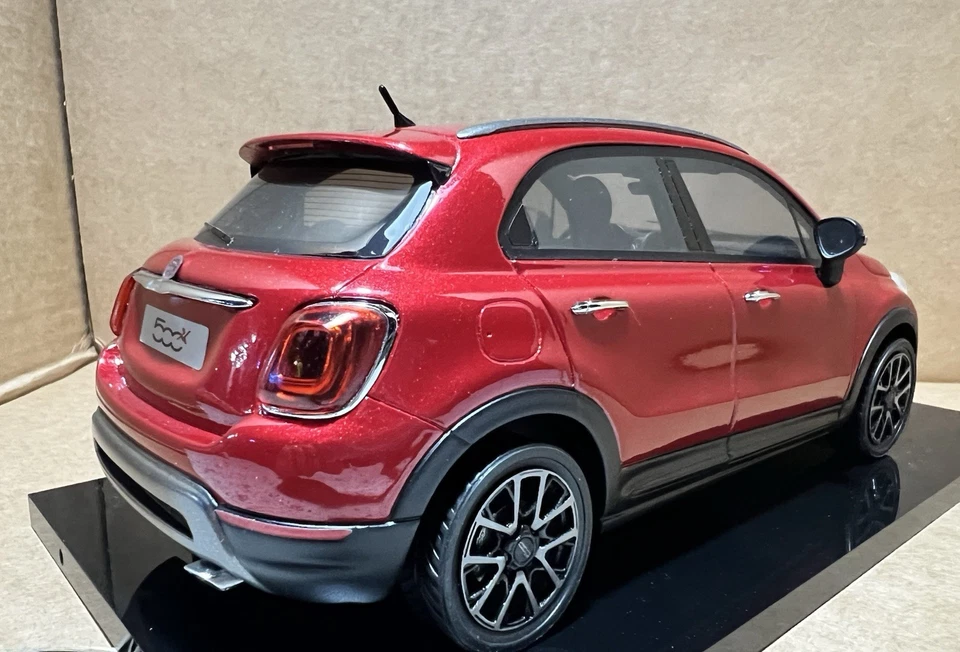 Fiat 500X In Scala 1/18 Modello Promozionale Esclusivo Pochi Pezzi Disponibili - Immagine 4 di 4