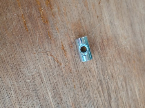 (1) VINTAGE 1970's ZICKOS DRUM LUG INSERT NUT-OLD STOCK MINT!