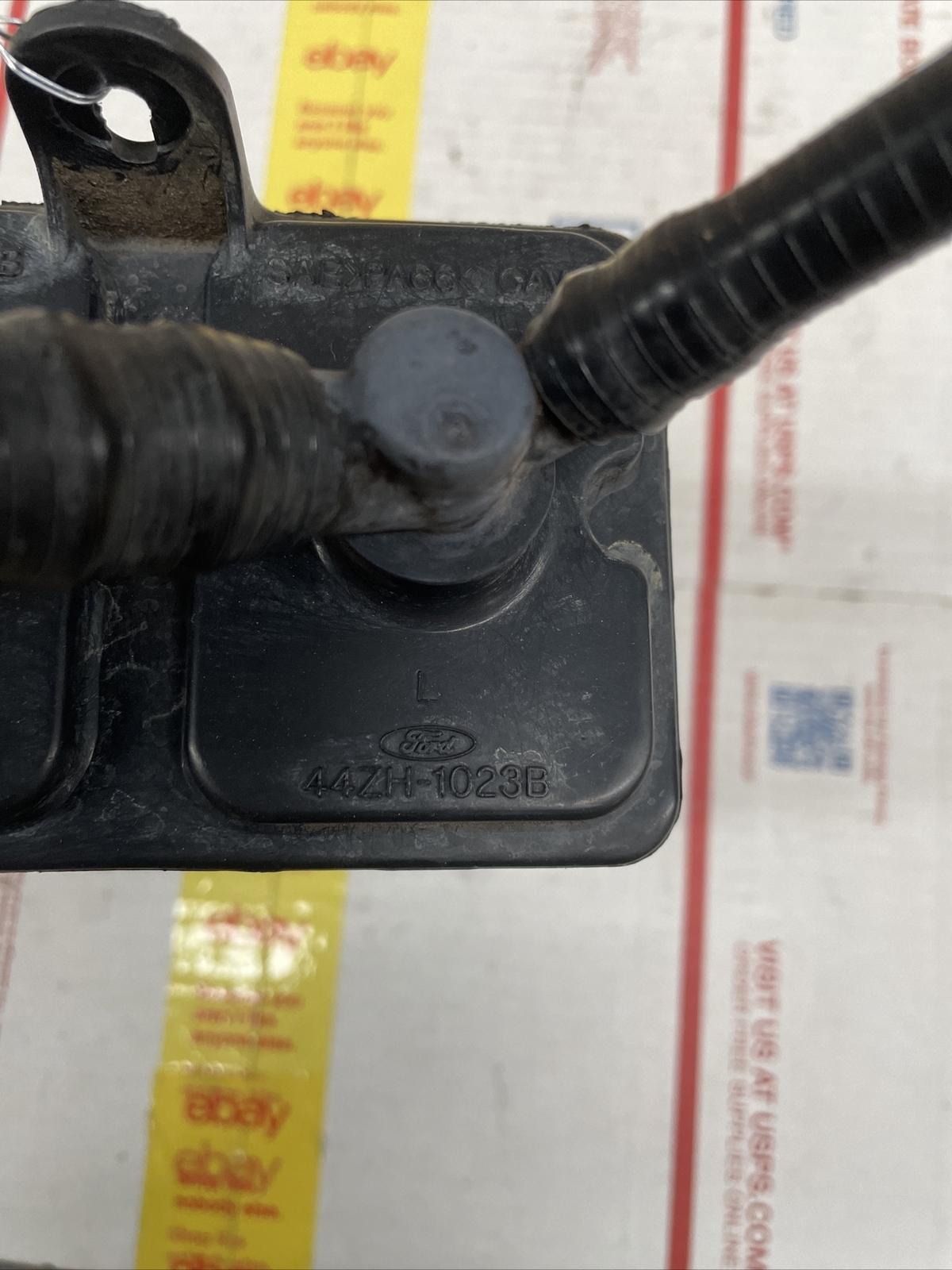 0205 FORD EXPLORER 4.0 FUEL VAPOR CHARCOAL CANISTER EVAP F5RX9D656