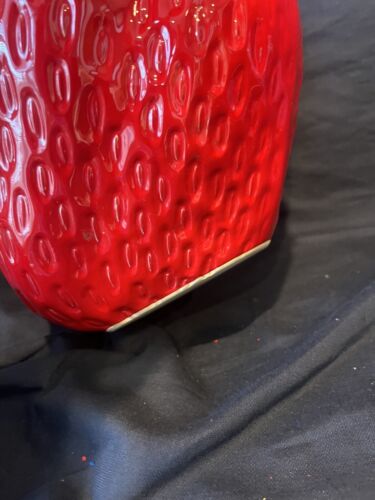 Vintage Tilted Strawberry Cookie Jar - Picture 8 of 9