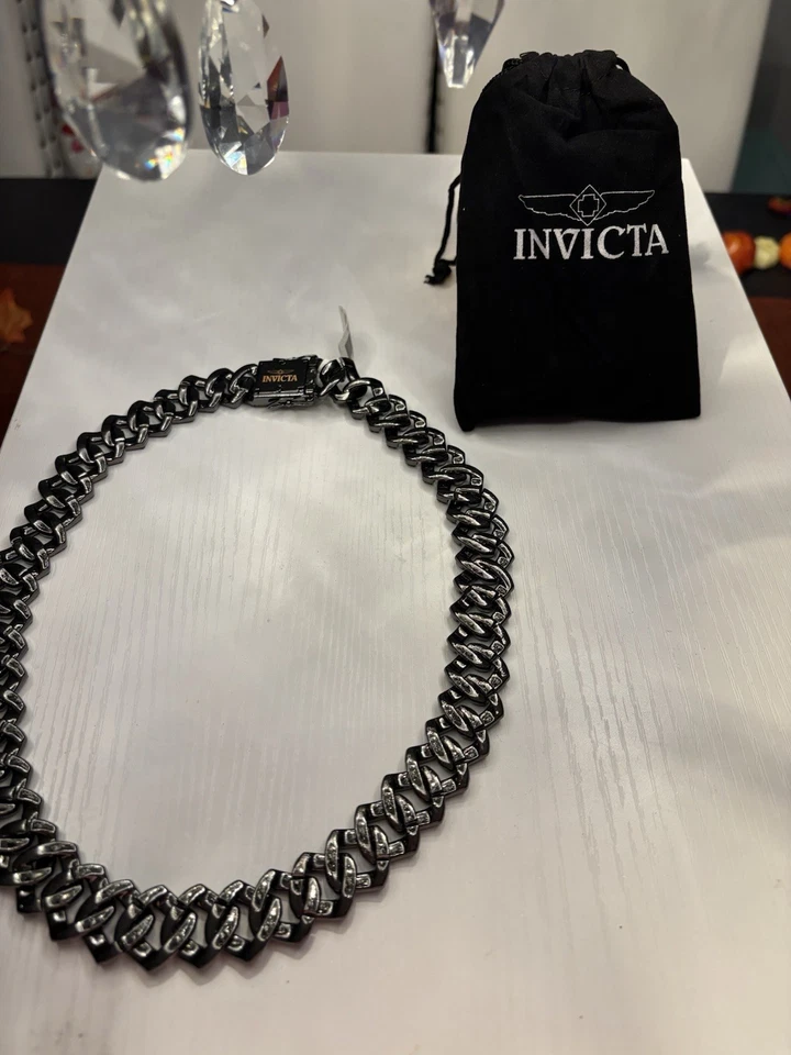 Colar Invicta Iced Out Cuban Link – Pedras Verdes e Brancas – NOVO com Etiqueta e Bolsa - Imagem 3 de 3