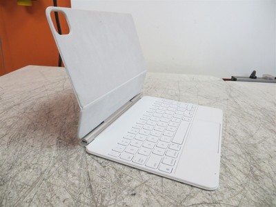 Apple A2261 White Magic Keyboard for iPad 11-Inch | eBay Apple A2261 White Magic Keyboard for iPad 11-Inch | eBay