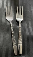 2 Hanford Forge Spring Lake  Salad Fork 948695