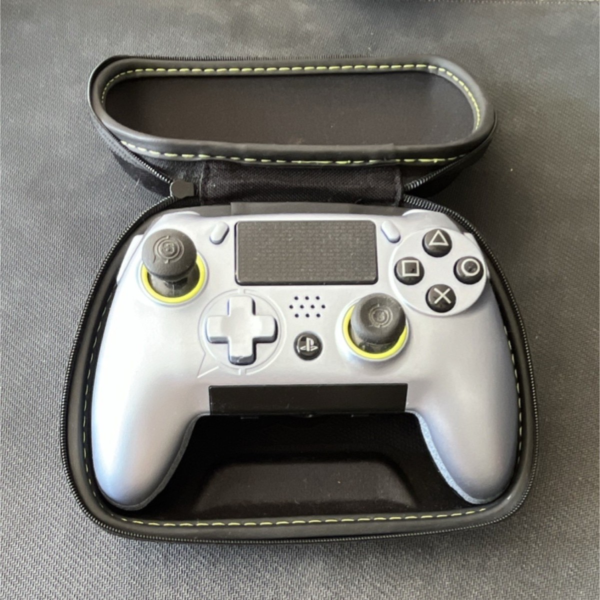 PS4 SCUFコントローラー　ゲーム　コントローラー Scuf Gaming Vantage Controller Silver Black for PlayStation 4 with