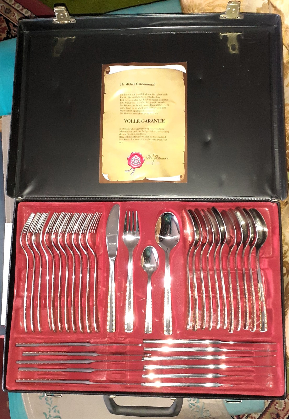 Nica Besteckkasten Set - 18/10 Chromnickelstahl, teilvergoldet,70tlg. neu