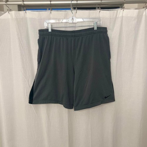 Dunkelgraue Nike Mesh Shorts
