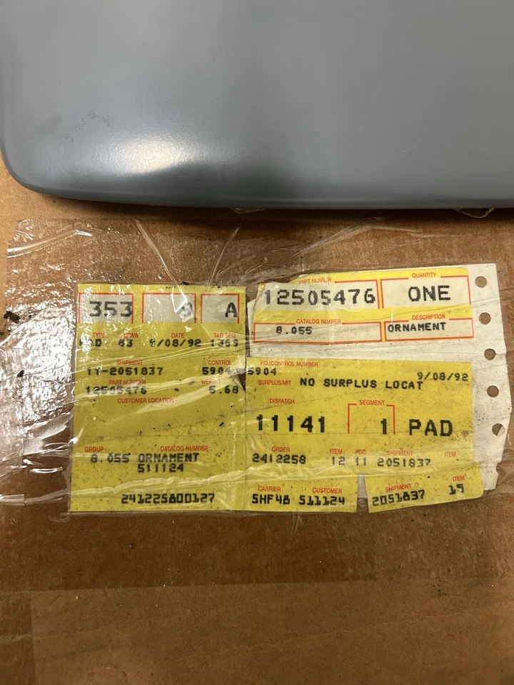 Chevy Camaro Z28 1991-1992 capó ampollas OEM nuevo stock antiguo par nunca instalado  Foto 2 de 4