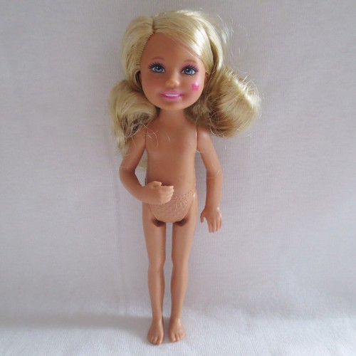 NUEVO Mattel Barbie Chelsea Little Sister Muñeca Cabello Rubio Flor Pintura Facial ~ Desnuda - Imagen 3 de 3