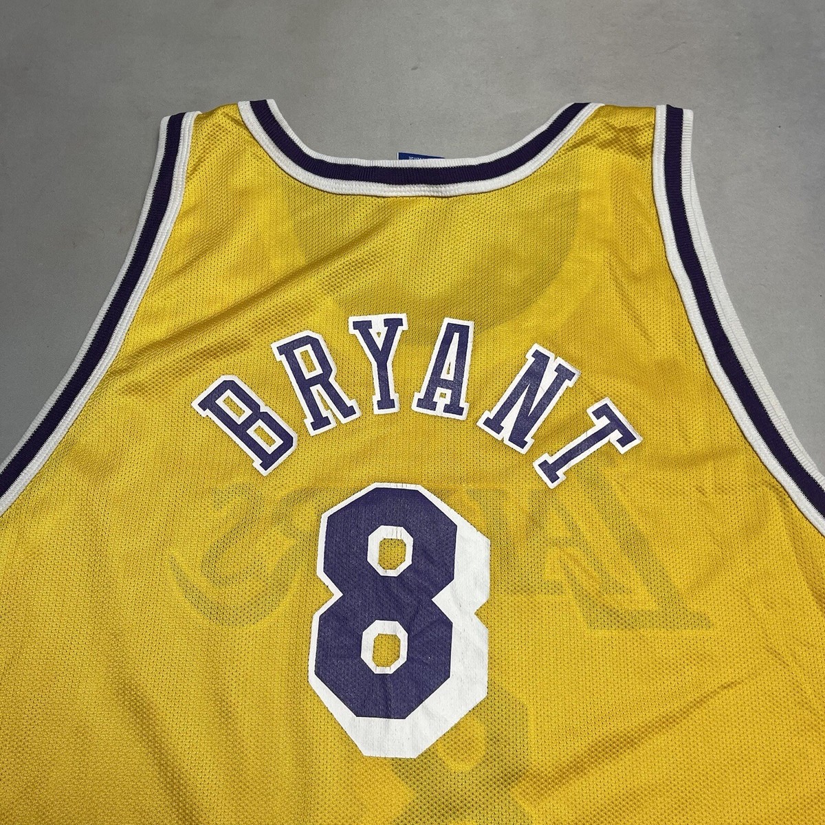 Vintage Kobe Bryant Champion Jersey Yellow 8 Size 52 XXL Rookie