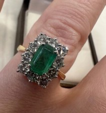 18ct Yellow Gold Emerald and Diamond Cluster Ring (SIze N) 4.2 grams