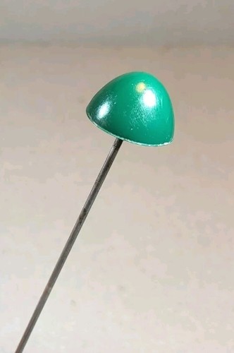 Vintage Goldtone Green Dome Shaped Hatpin - Stick Pin ~ 3-1/2" Long ~ HP-9 - Picture 7 of 10