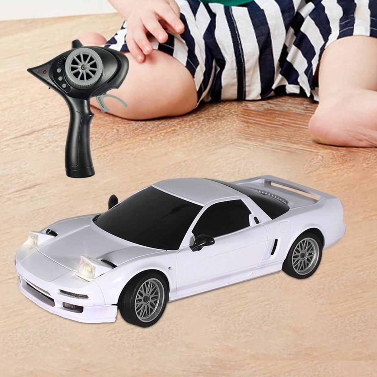 1:18 AE86 RC Drifting Cars Control Car Channels 4WD with