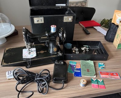 Singer 221K Nähmaschine Century Modell mit extra gutem Zustand
