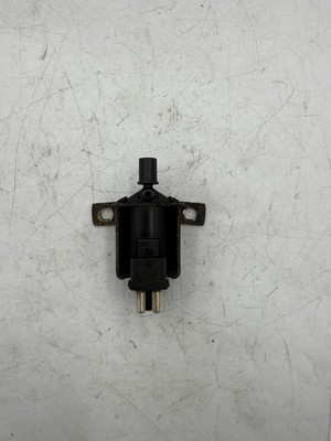 126 123 107 300D 380SL 380SLC 380SEC 500SEL 500SEC 280E VACUUM CHANGE OVER VALVE