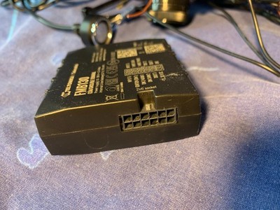 Teltonika FMB130 GPRS/GNSS Terminal GPS Tracker + GSM + Kabelbaum