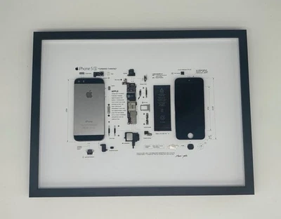 iPhone 5s Zerlegt im Rahmen – Technik Kunstwerk – Gerahmte Wanddeko – Schwarz - Bild 1 von 2