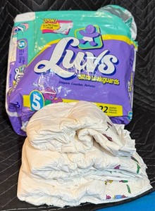 (4) 1998 Vintage Luvs PLASTIC Diapers Size 5 + Open Bag - Barney!