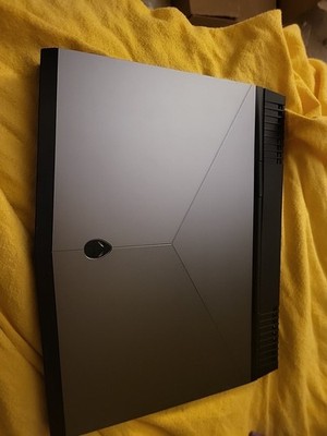 Alienware 13 R3 OLED - READ