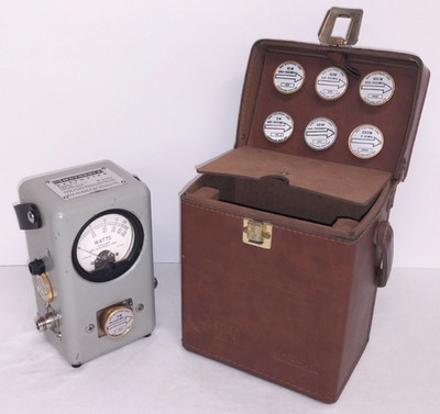 Bird 43 Thruline/Motorola Wattmeter Watt Meter + Leather Case with 9 Slugs NICE!