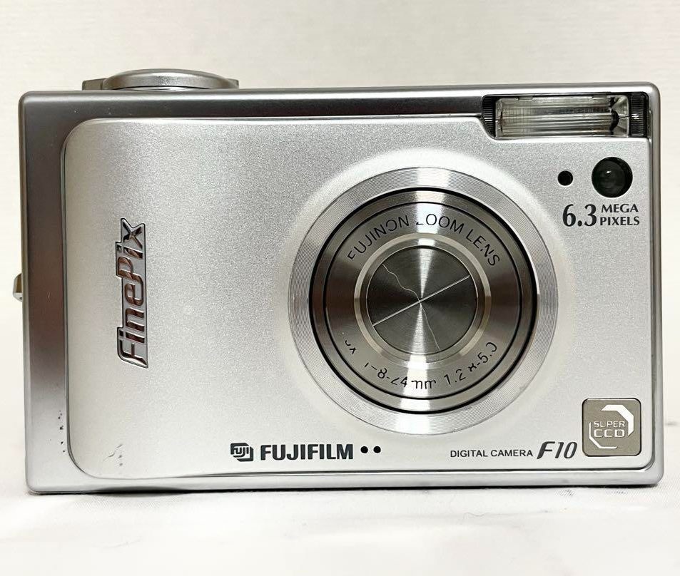Fujifilm FinePix F10 Silver 6.3MP 3x ZoomDigital Camera w