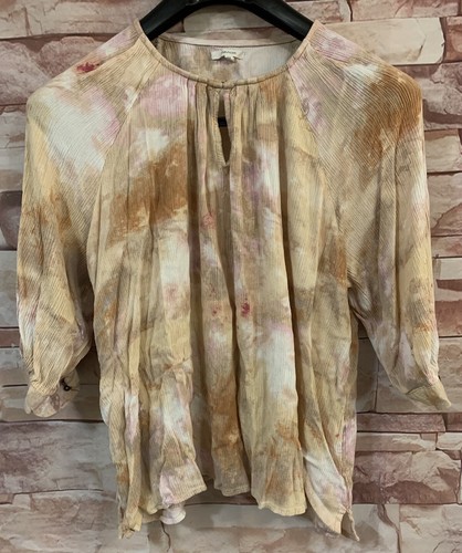 Maurices Pink/Multi-Color 3/4 Sleeve Blouse. Size: 2.