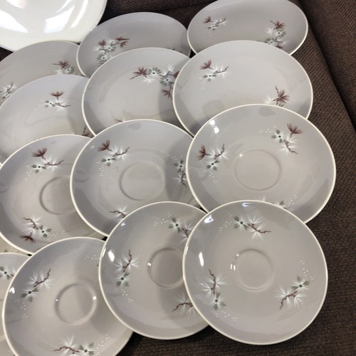 Juego de platos de pino escarchado Royal Doulton X 17 lote de trabajo paquete - Imagen 8 de 15
