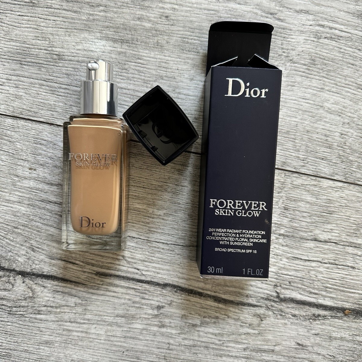 Dior Forever Skin Glow Wear Radiant Foundation SPF15 4W warm glow