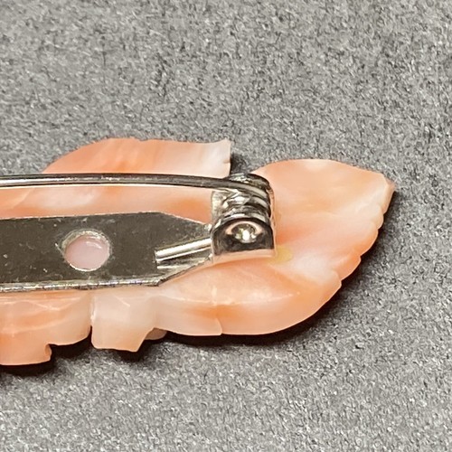 Vintage Brooch Natural Pink Coral Carved flower from Japan - Picture 18 of 20