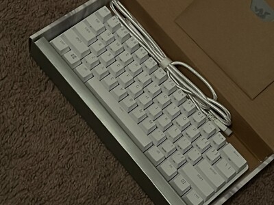 Razer Huntsman Mini Gaming Keyboard Purple Clicky Optical Switches Chroma RGB